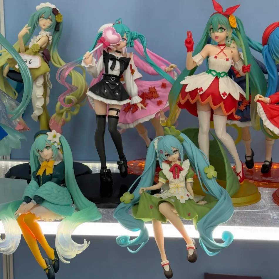 Hatsune Miku Figure Fairy Tale Wonderland Series Action Miku Collectible Models Decorative Decorations Kawaii Gift PVC Figurine - Image 4