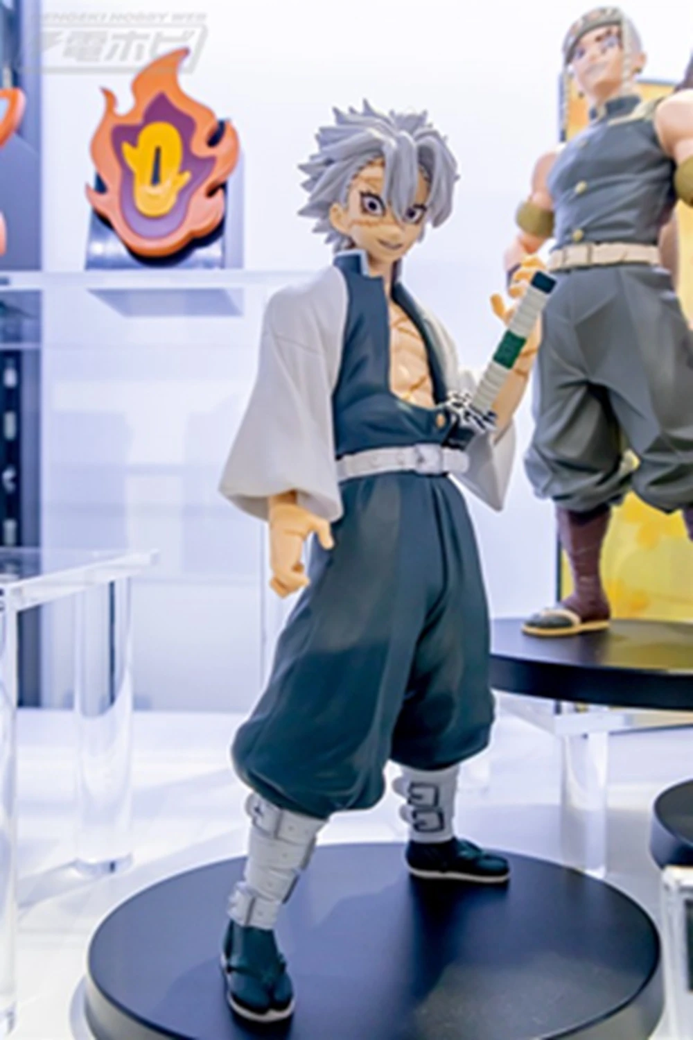 Original genuine 15CM Anime Figure Demon Slayer Kanroji Mitsuri Figure Kimetsu no Yaiba Kamado Tanjirou Figure Model Toy - Image 5