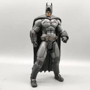 DCC Collectibles Ark-ham Origins Bat-Hero Armored 7" Action Figure