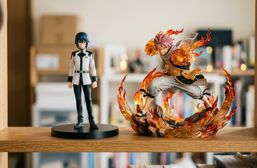 Compact versus dynamic anime figure shelf fit comparison