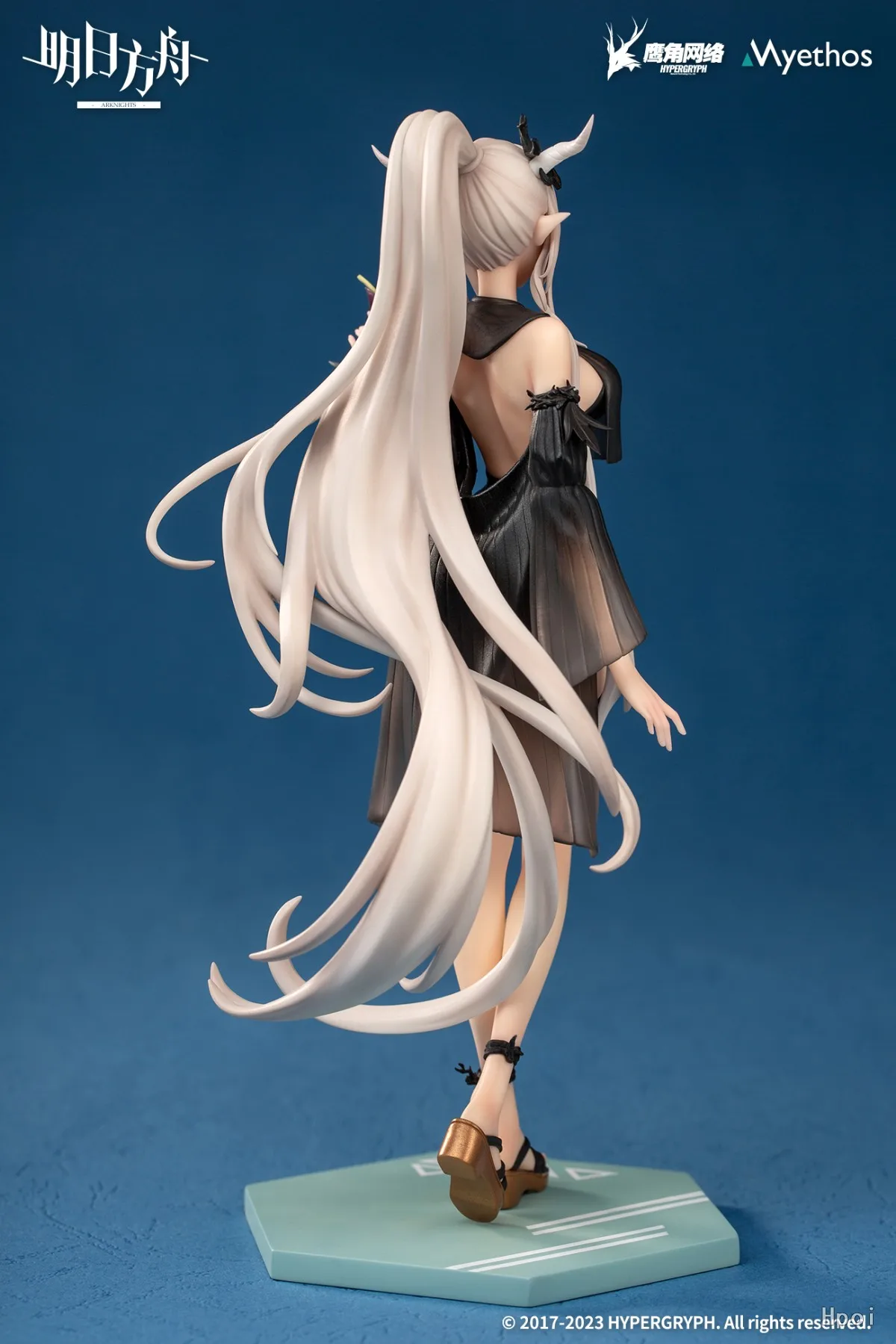 Myethos + Series Arknights the Shining Summer Collectible Figure — view 4
