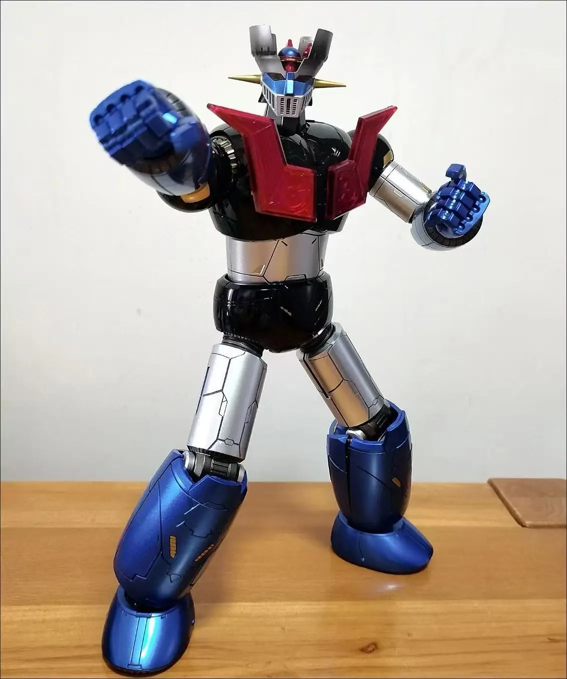 Transforming King Arts Mazinger Z Extra Large CR02 Black KO Robot Action Figure — view 6