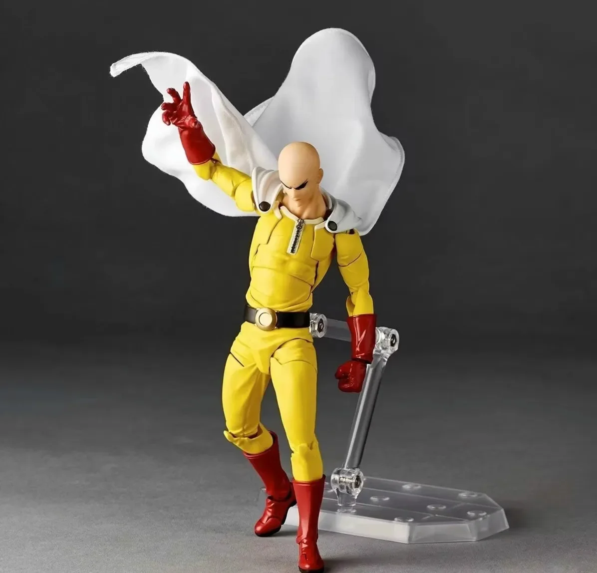 KAIYODO Amazing Yamaguchi Revoltech One PUNCH-MAN Saitama PVC Statue Anime Ko Model Collectible Figure — view 5