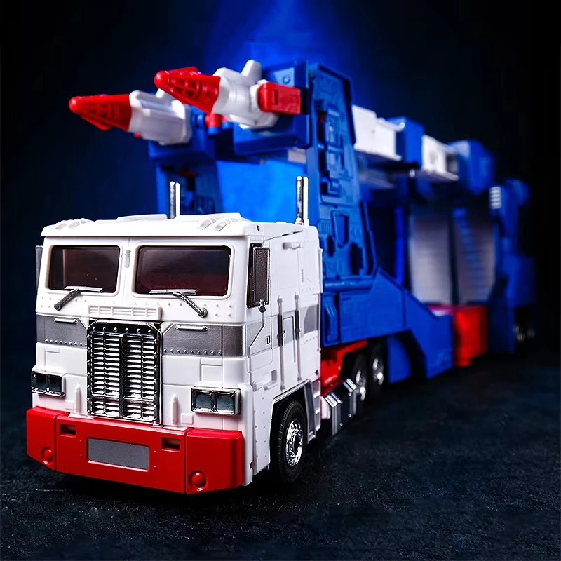 THF Transformation 28CM Ultra Magnus IDW KO MP-22 Action Figure — view 5
