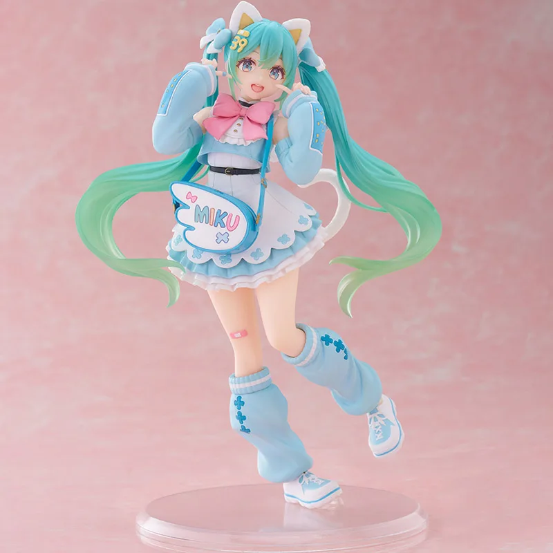 TAiTO Hatsune Miku Fashion Fancy ~Cat Eat Ver.~ PVC 18CM Anime Action Figure — view 3