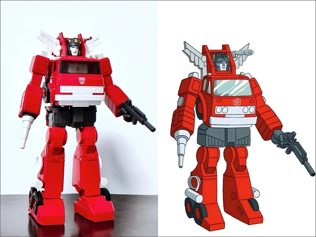 MP-33 Inferno Transforming Robot Action Figure — view 6