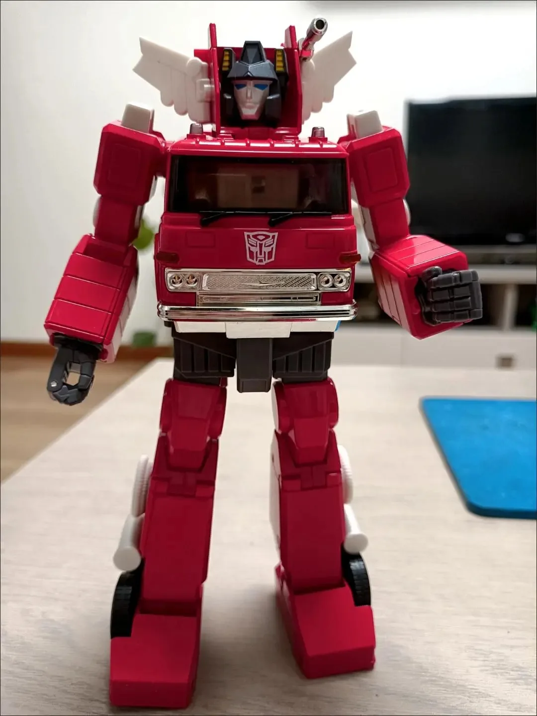 MP-33 Inferno Transforming Robot Action Figure — view 4