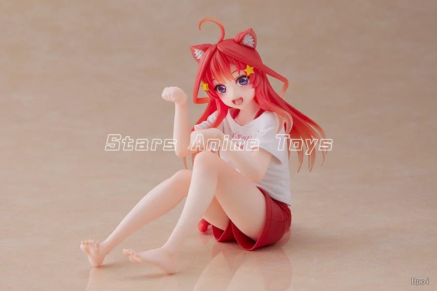 TAiTO Desktop the Quintessential Quintuplets Nakano Miku/Nakono Yotsuba/Nakano Itsuki Cat Homewear Collectible Figure — view 6