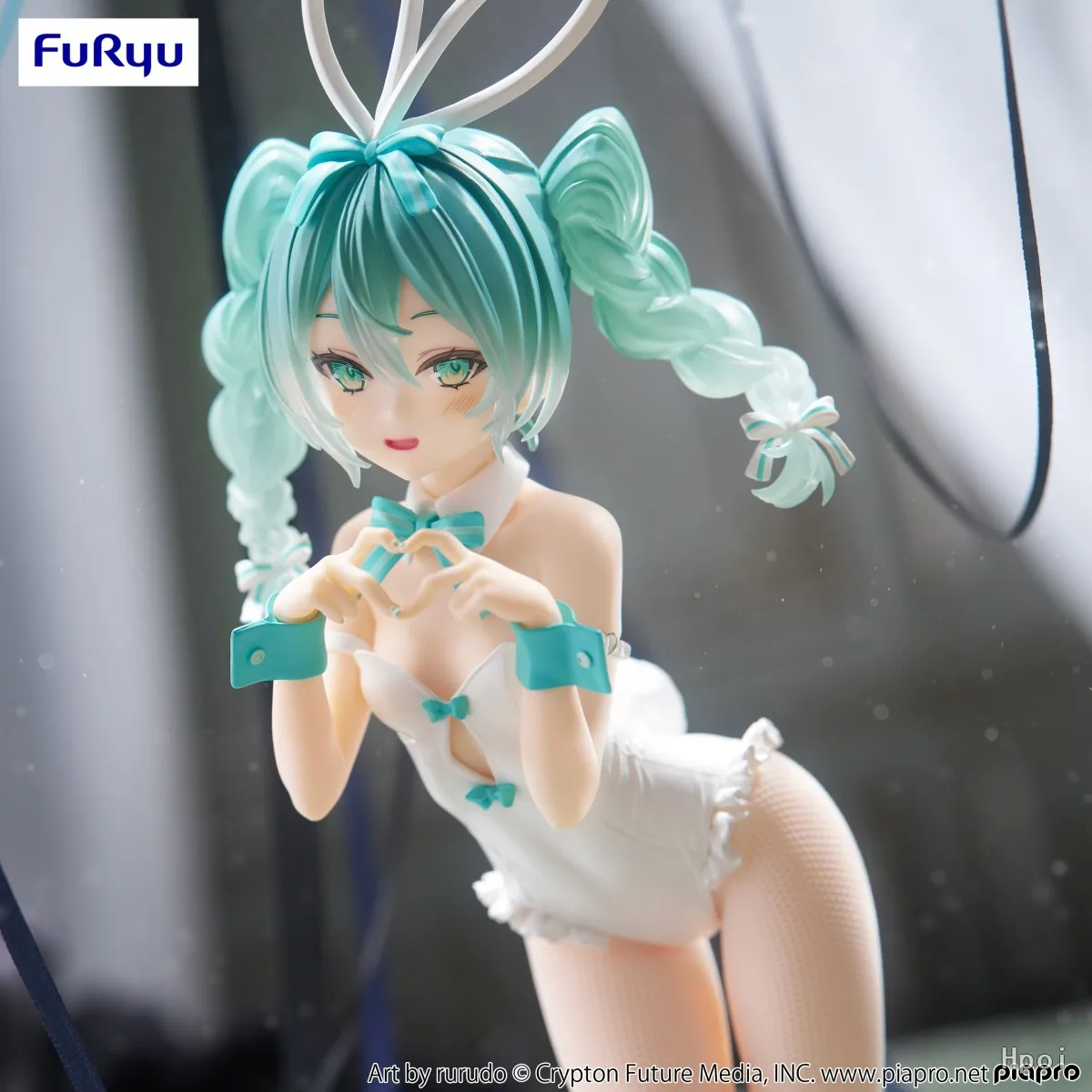 FuRyu BiCute Bunnies Hatsune Miku -Rurudo White Ver.- PVC 27CM Anime Model Action Figure — view 3