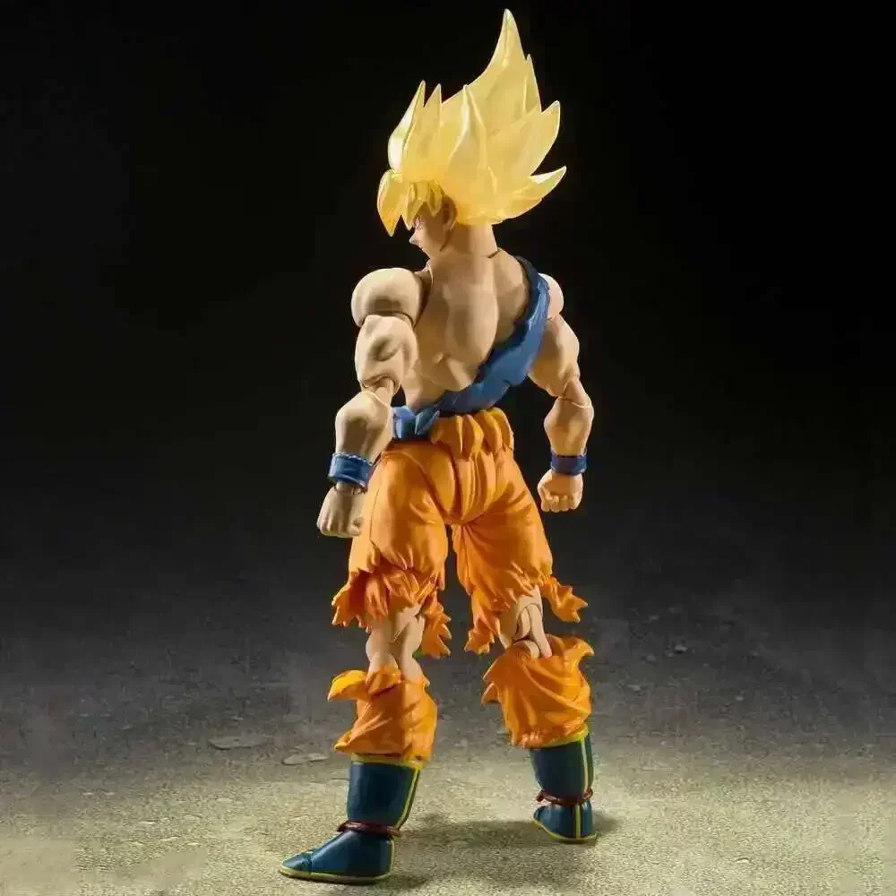 Goku Son S.H.Figuarts War Damage Super Saiya Action Figure — view 3
