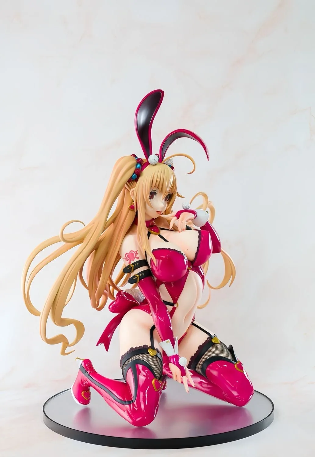 30cm Caroline Yuri Anime Peripherals Bunny Girl Figures Dolls Model Desk Collectible Figure — view 2